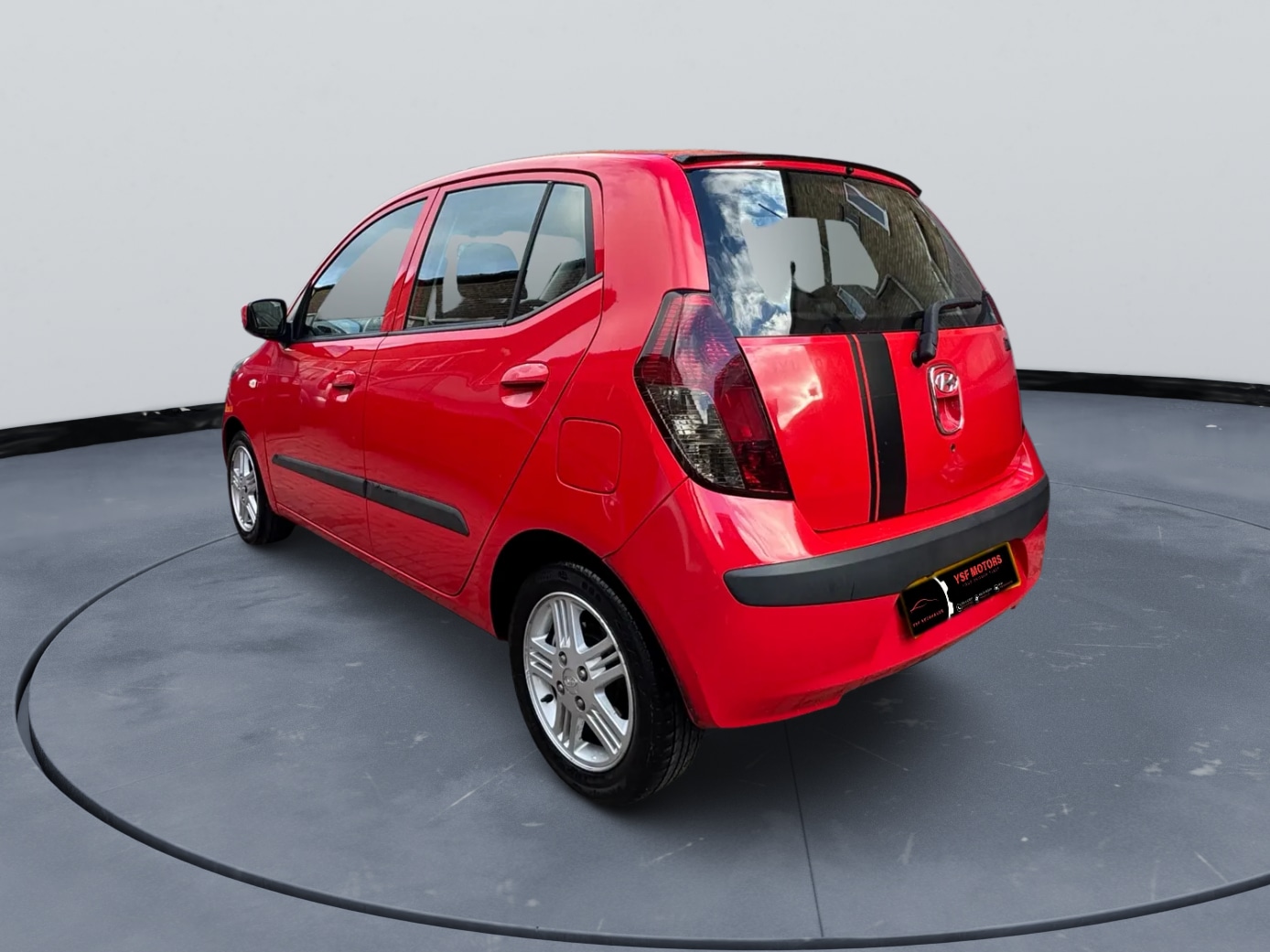 Used Hyundai i10 2010 for sale - 77080909: Photo 3