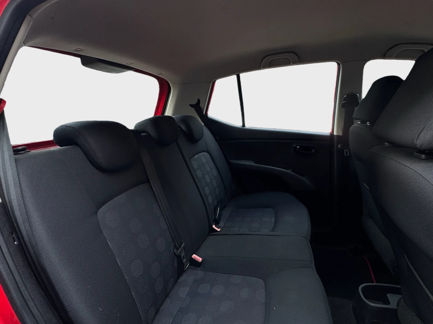 Used Hyundai i10 2010 for sale - 77080909: Photo 6