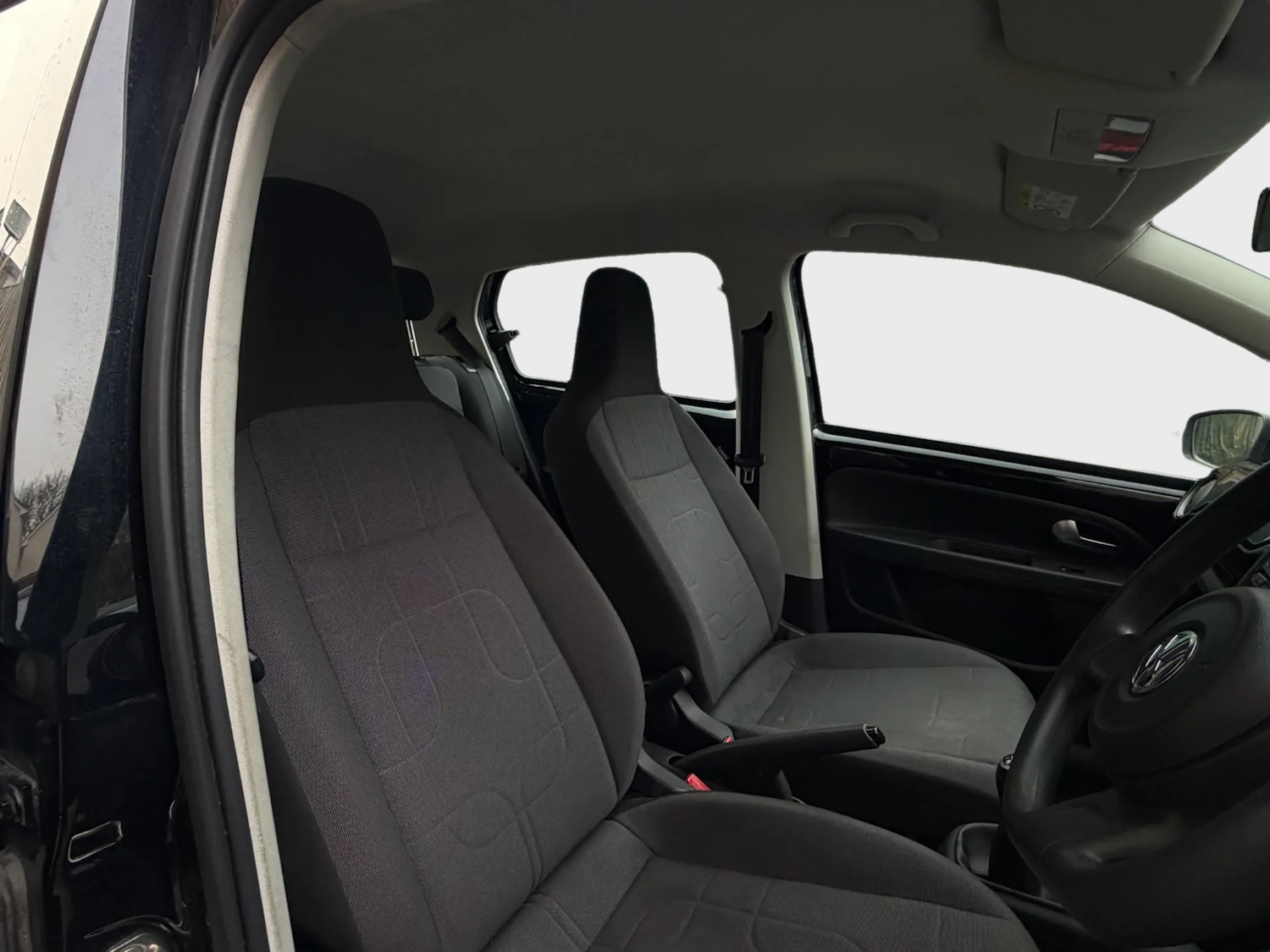 Used Volkswagen up! 2015 for sale - 77590171: Photo 6