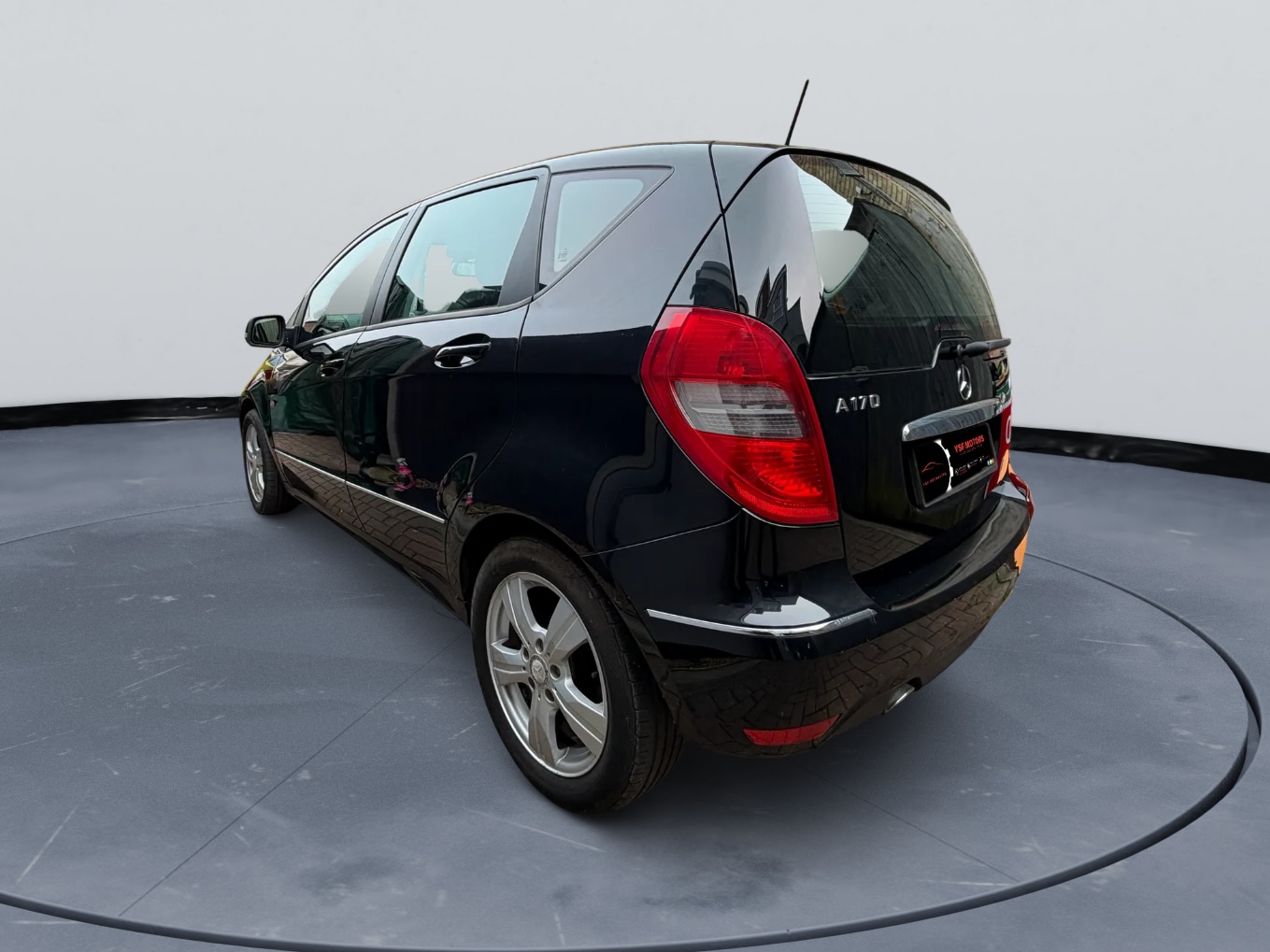 Used Mercedes-Benz A-Class 2009 for sale - 77584677: Photo 3