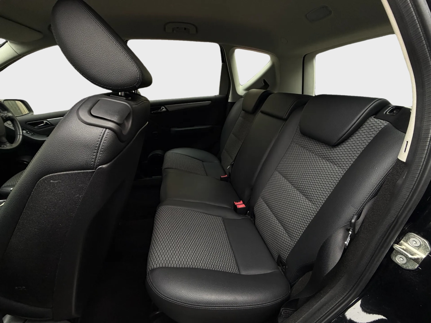 Used Mercedes-Benz A-Class 2009 for sale - 77584677: Photo 6