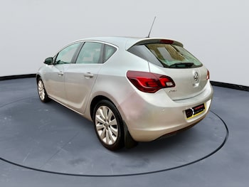 Used Vauxhall Astra 2012 for sale - 77848395: Photo