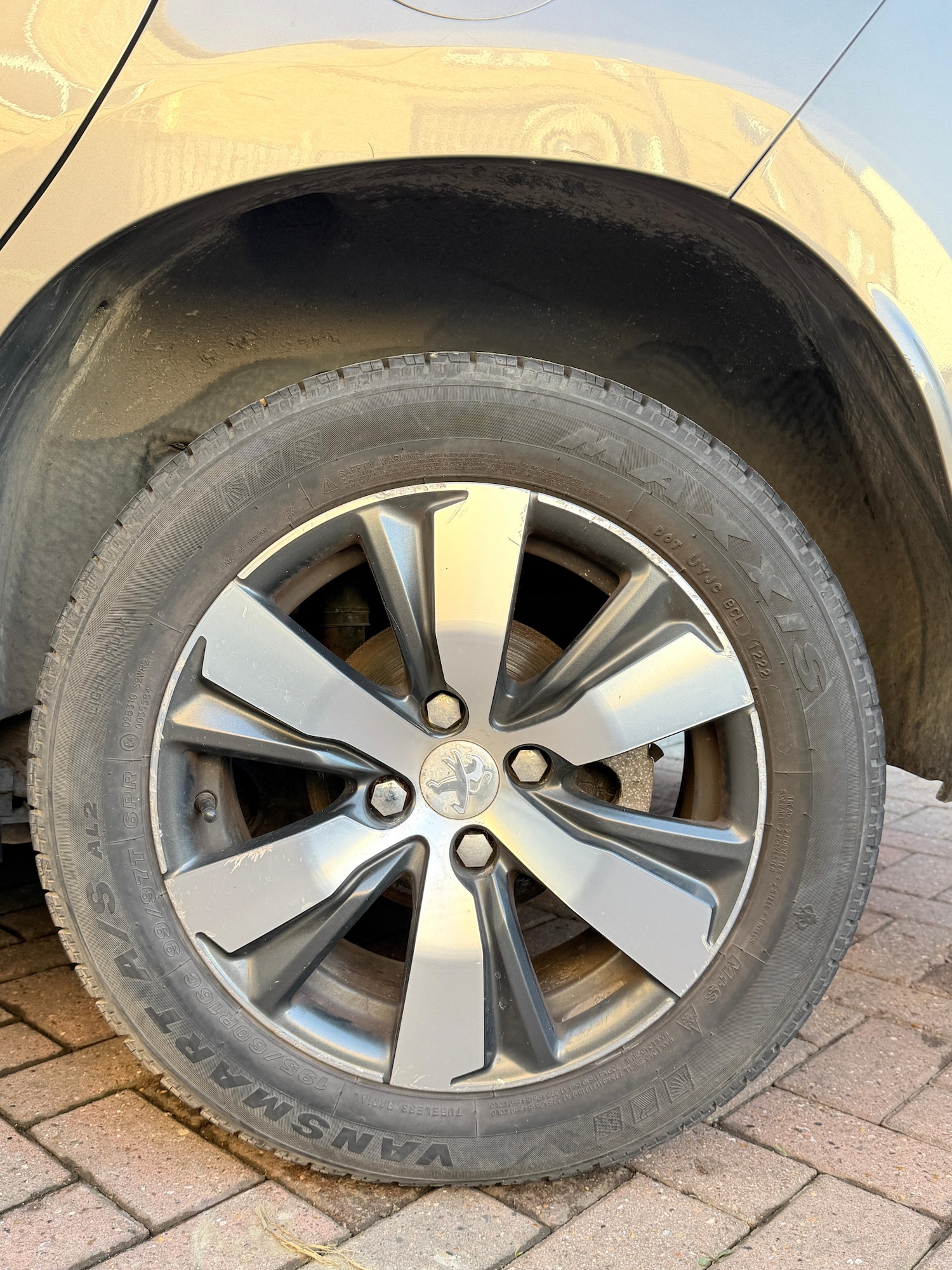 Used Peugeot 2008 2014 for sale - 78137499: Photo 11