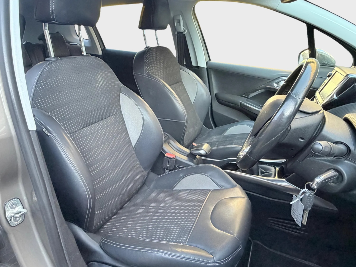 Used Peugeot 2008 2014 for sale - 78137499: Photo 7