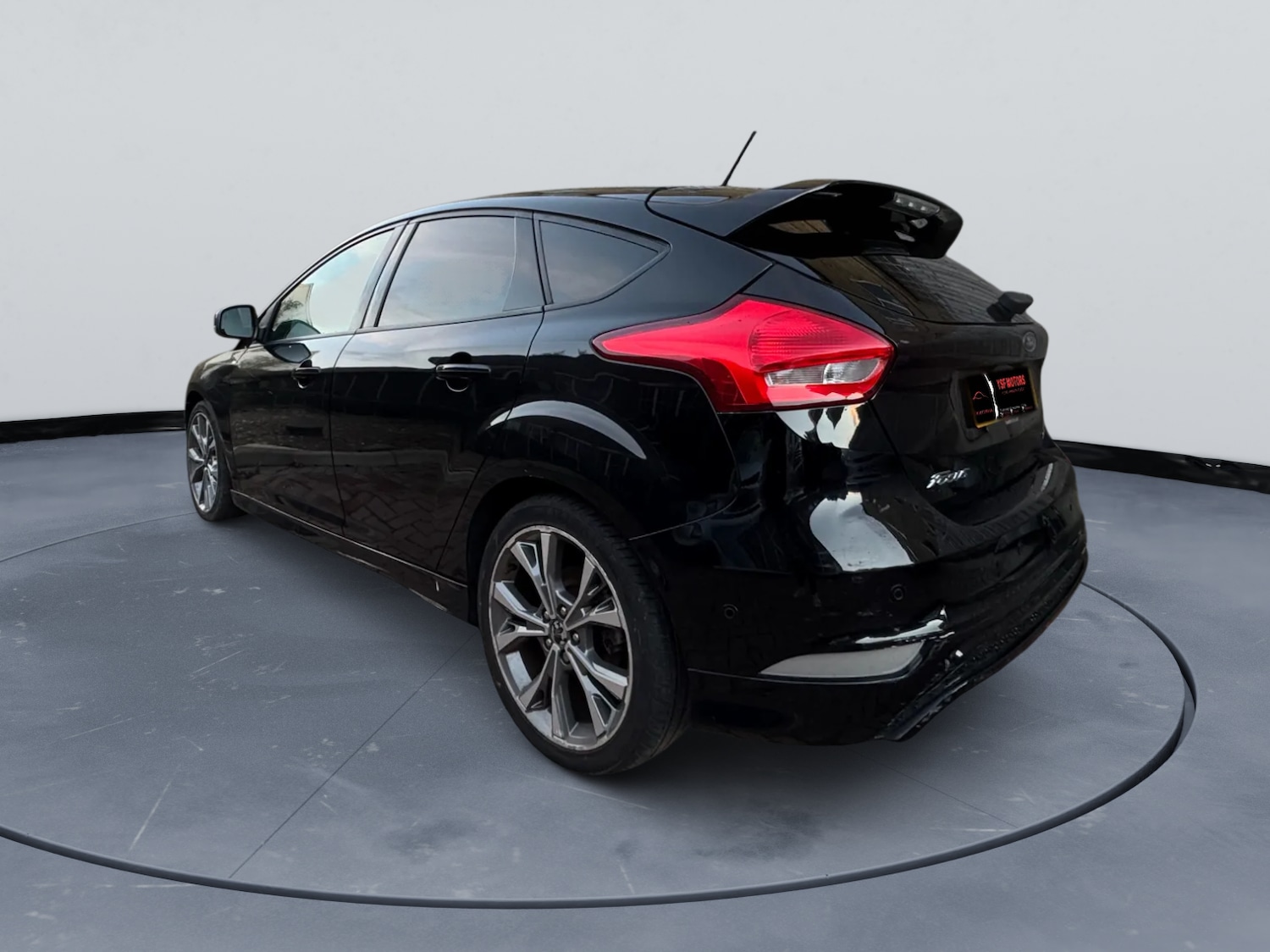 Used Ford Focus 2017 for sale - 76449563: Photo 3