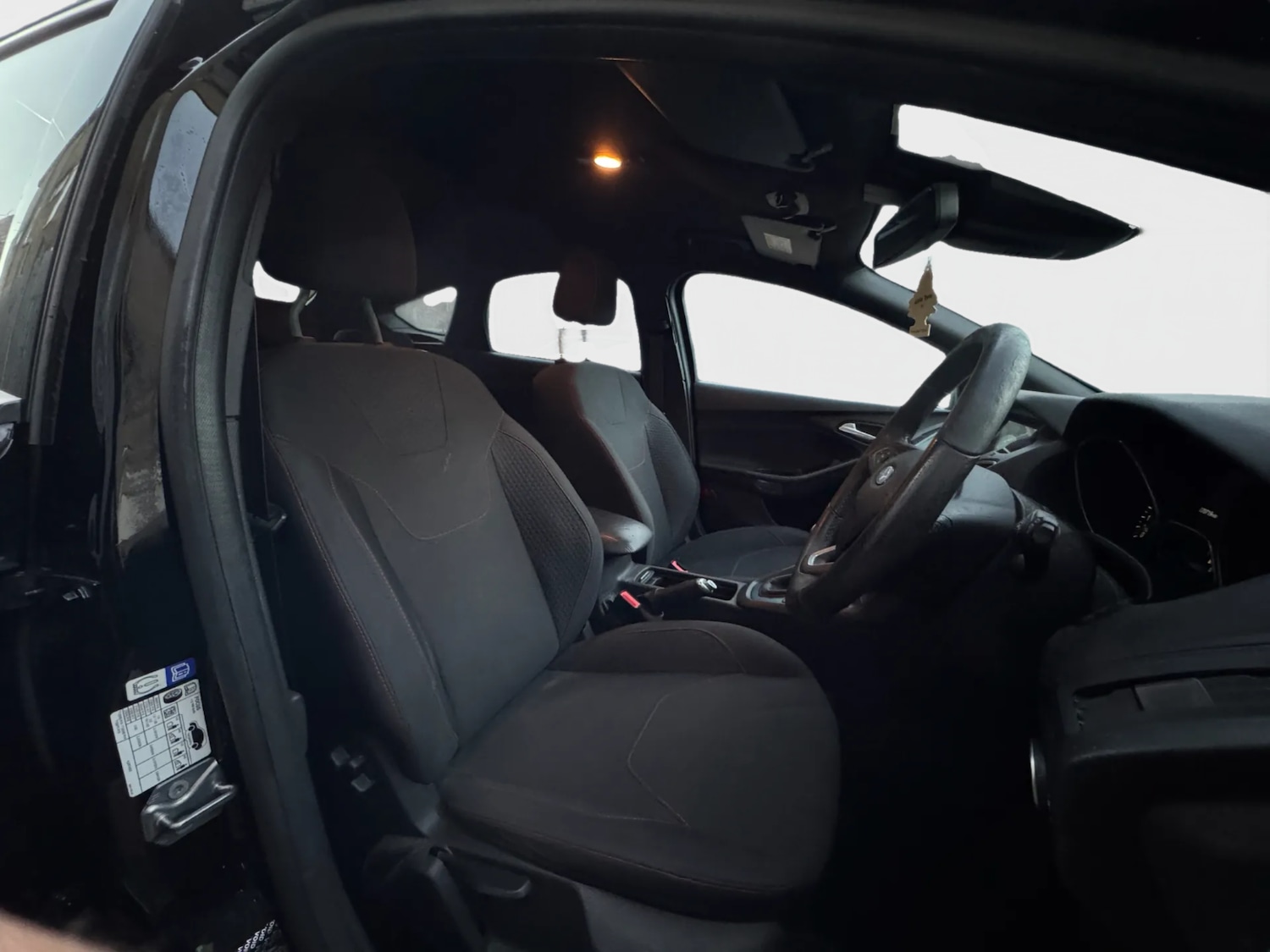 Used Ford Focus 2017 for sale - 76449563: Photo 5