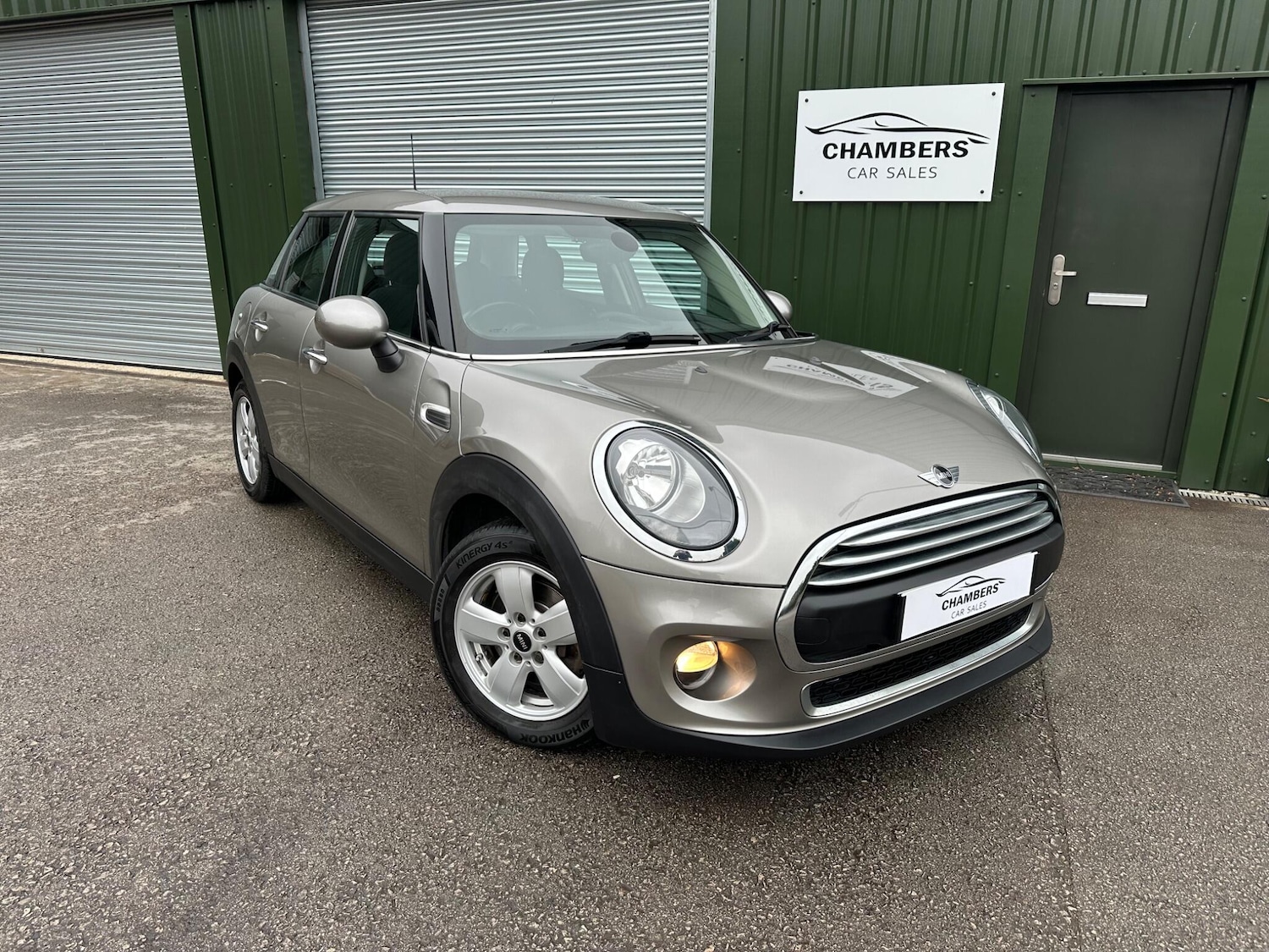 Used MINI Hatch 2017 for sale - 76246897: Photo 1