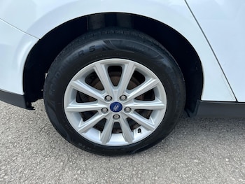 Used Ford Focus 2015 for sale - 75350821: Photo