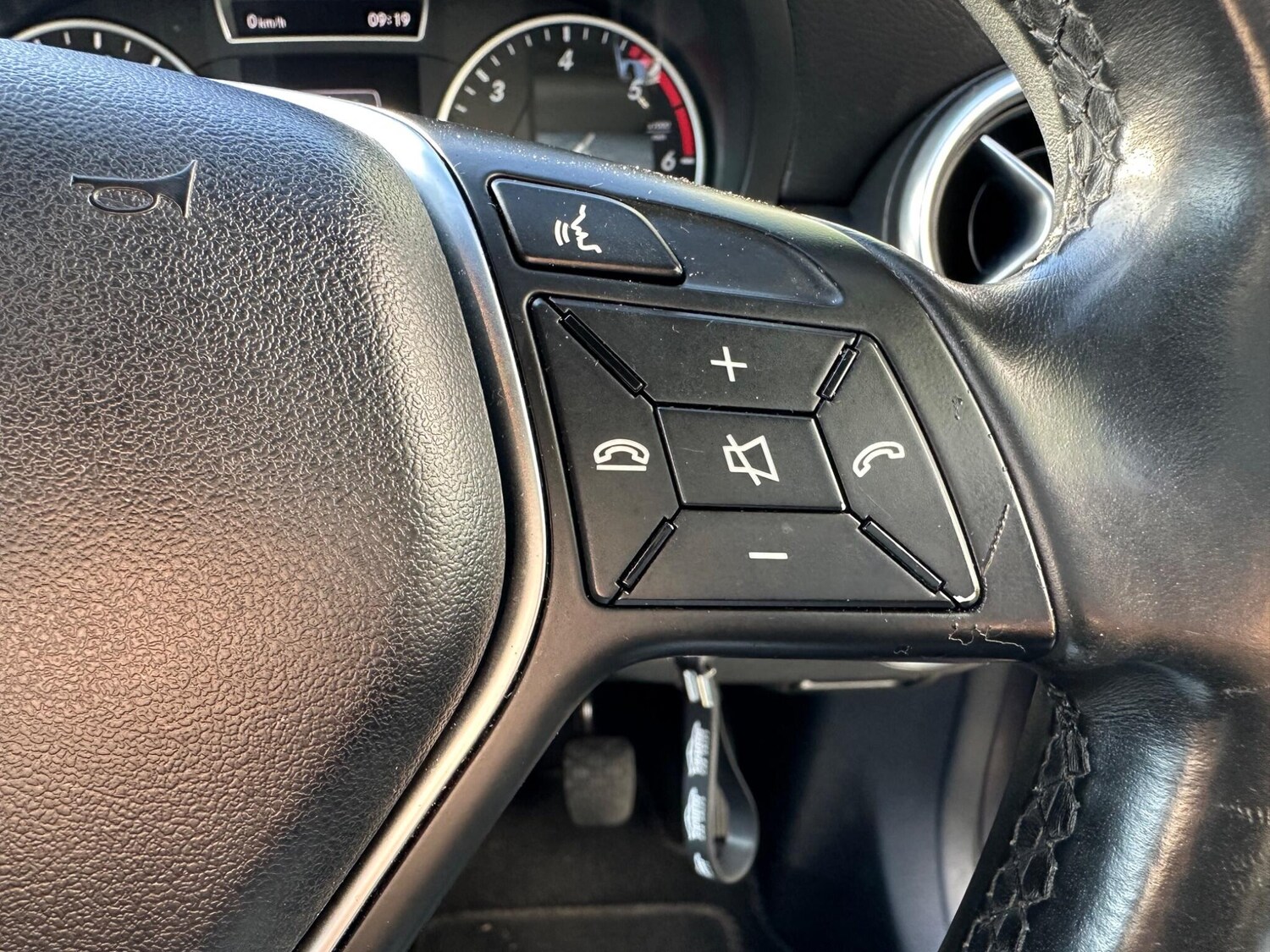 Used Mercedes-Benz A-Class 2015 for sale - 77926162: Photo 31