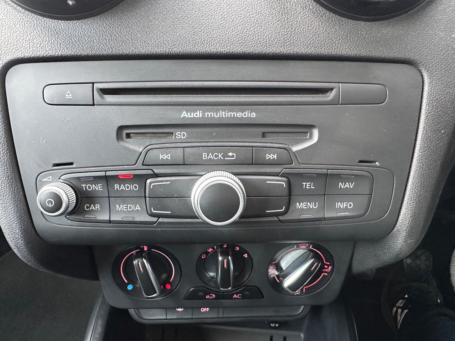 Used Audi A1 2013 for sale - 76360336: Photo 23