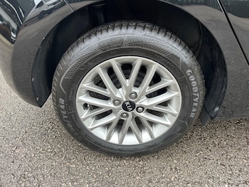 Used Kia Rio 2018 for sale - 76513151: Photo