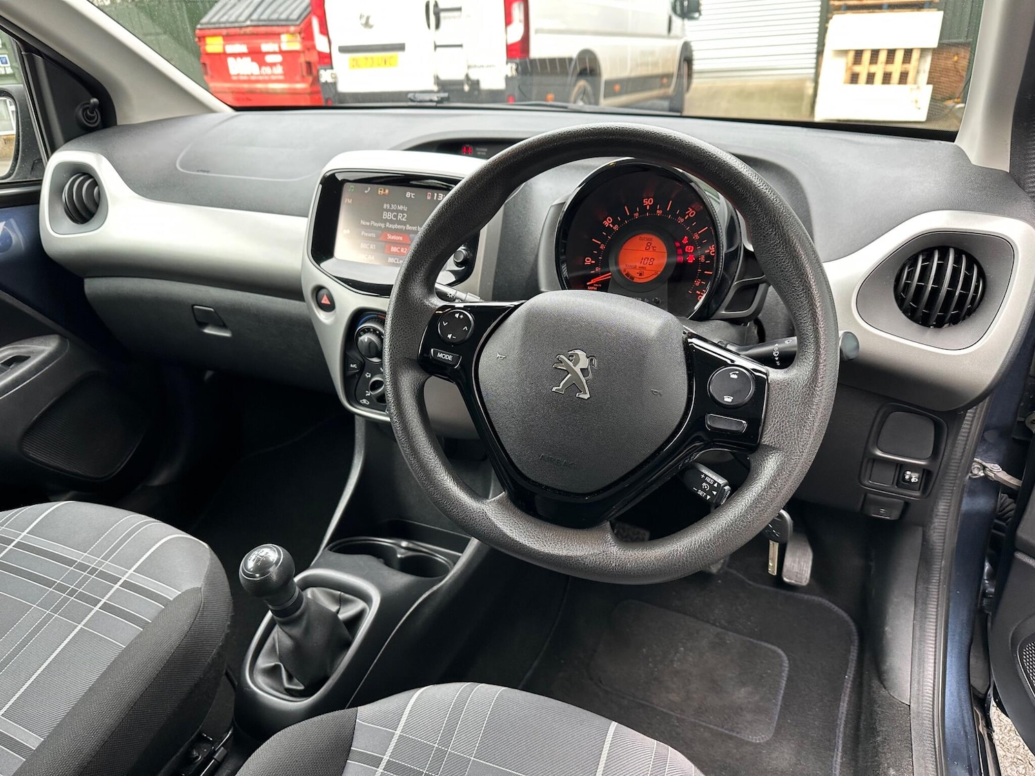 Used Peugeot 108 2016 for sale - 77611955: Photo 14