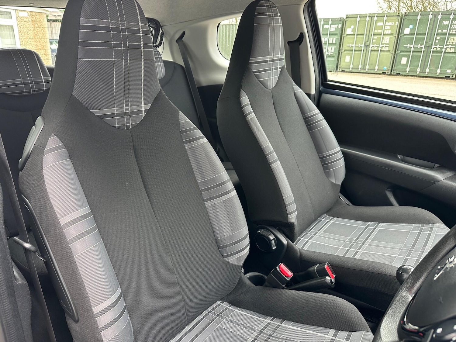 Used Peugeot 108 2016 for sale - 77611955: Photo 15