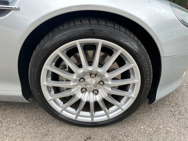 Used Aston Martin DB9 2005 for sale - 75291397: Photo 5