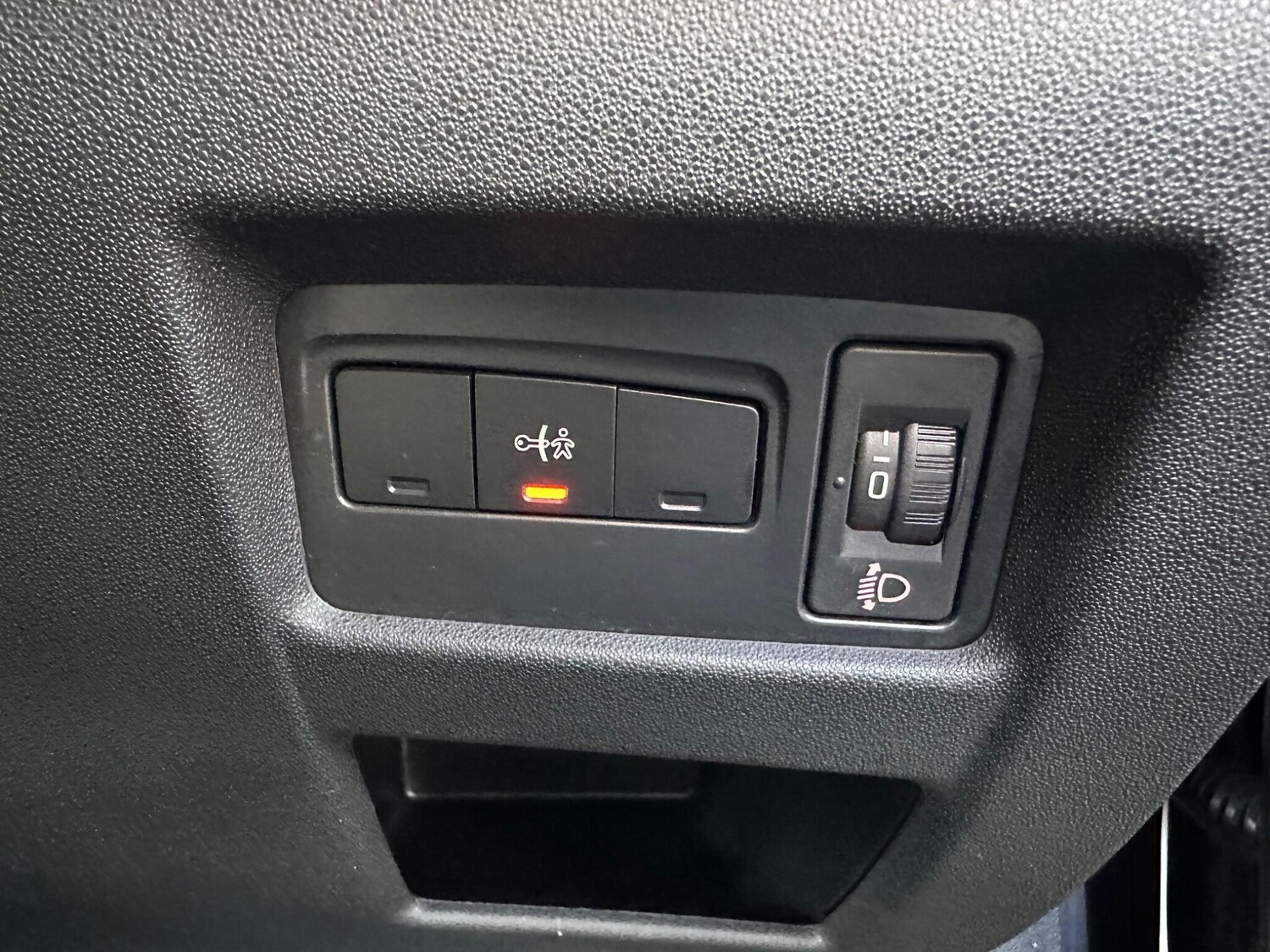 Used Citroen C4 2016 for sale - 76349697: Photo 33