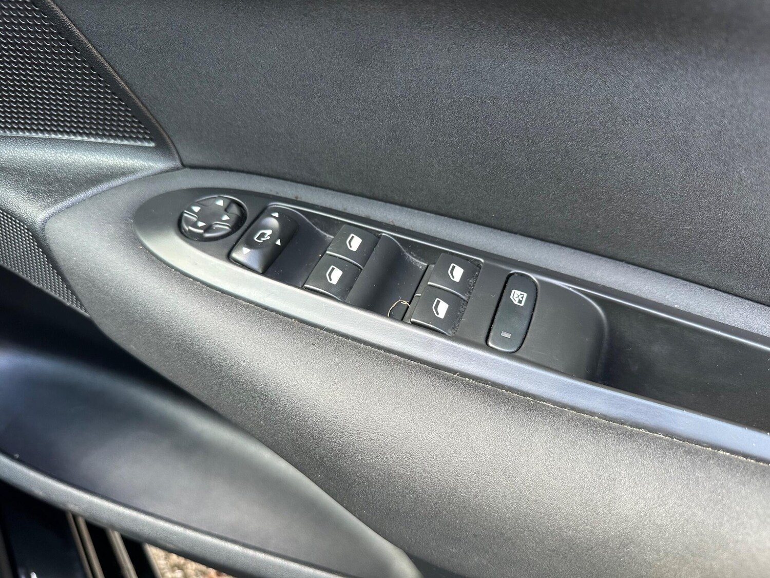 Used Citroen C4 2016 for sale - 76349697: Photo 34