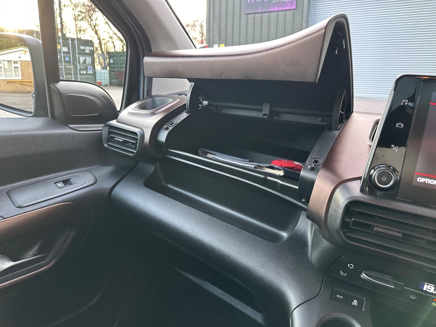 Used Peugeot Rifter 2019 for sale - 76786840: Photo 37