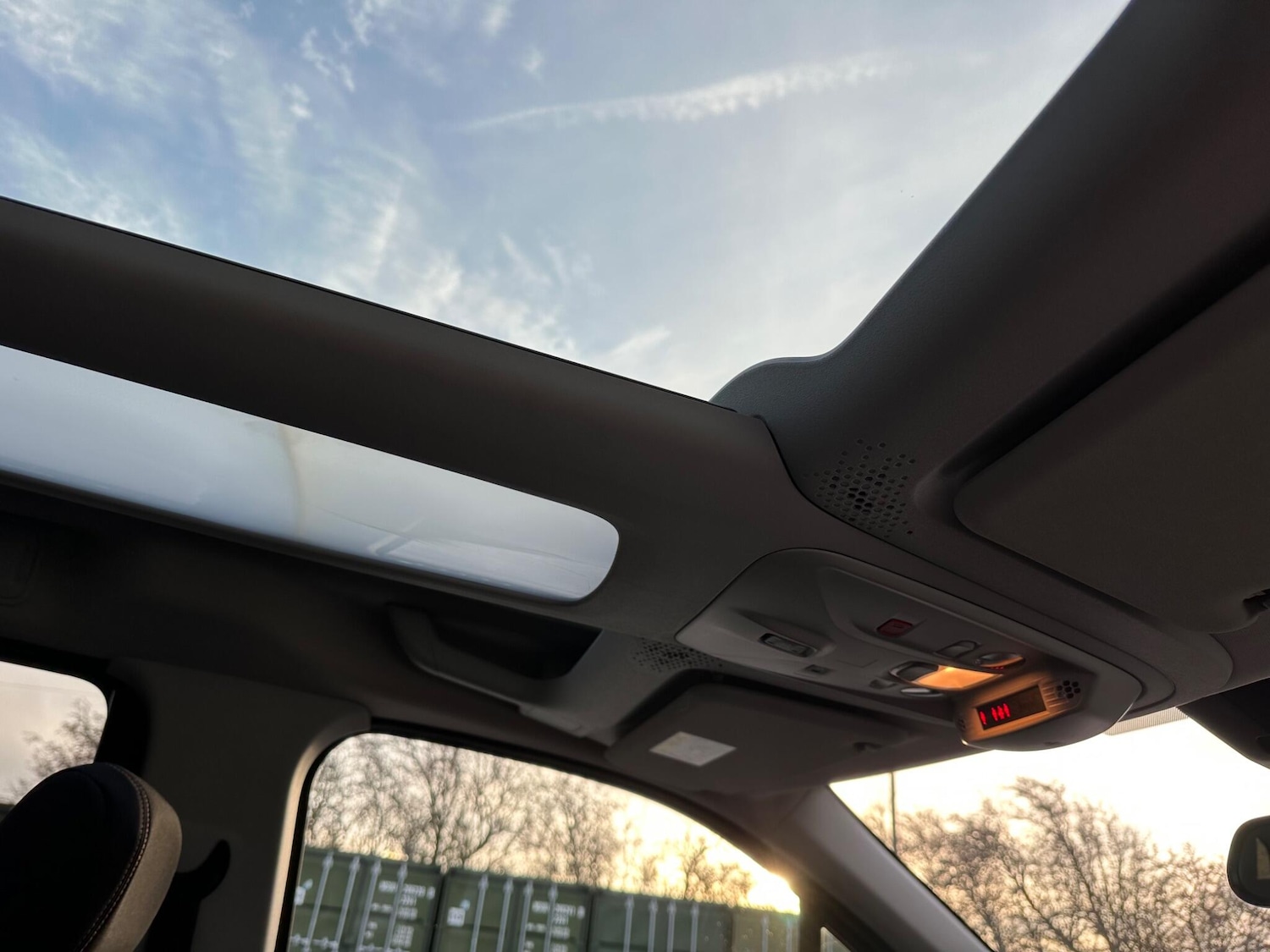 Used Peugeot Rifter 2019 for sale - 76786840: Photo 47