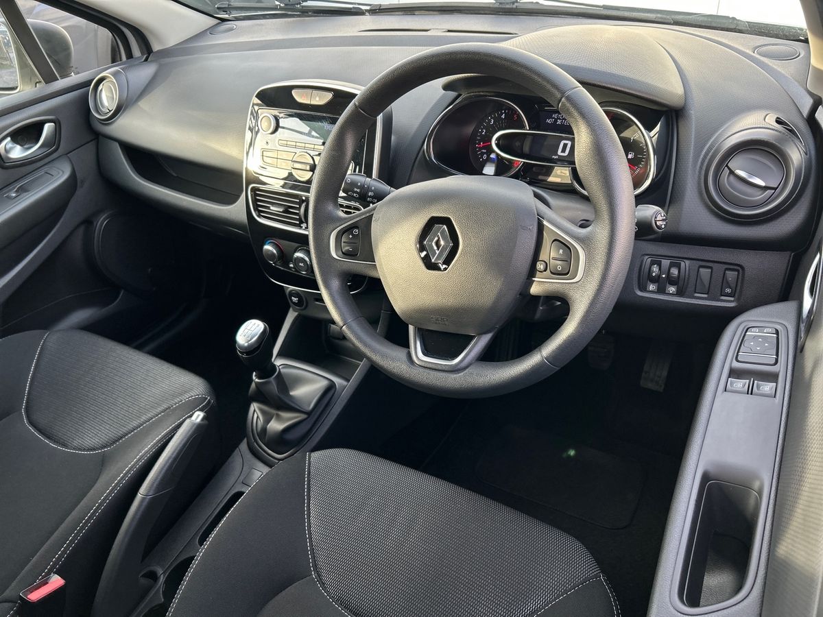 Used Renault Clio 2023 for sale - 76961564: Photo 14