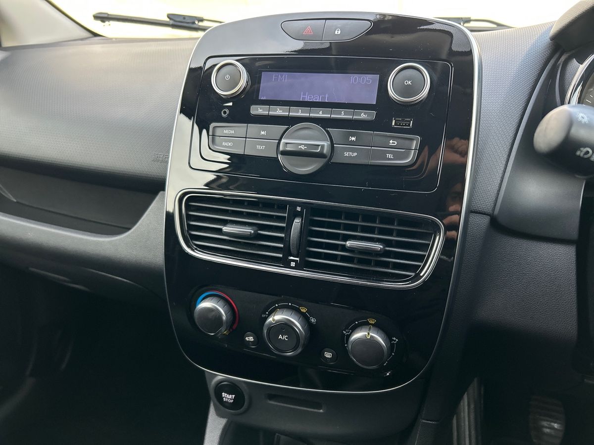 Used Renault Clio 2023 for sale - 76961564: Photo 17