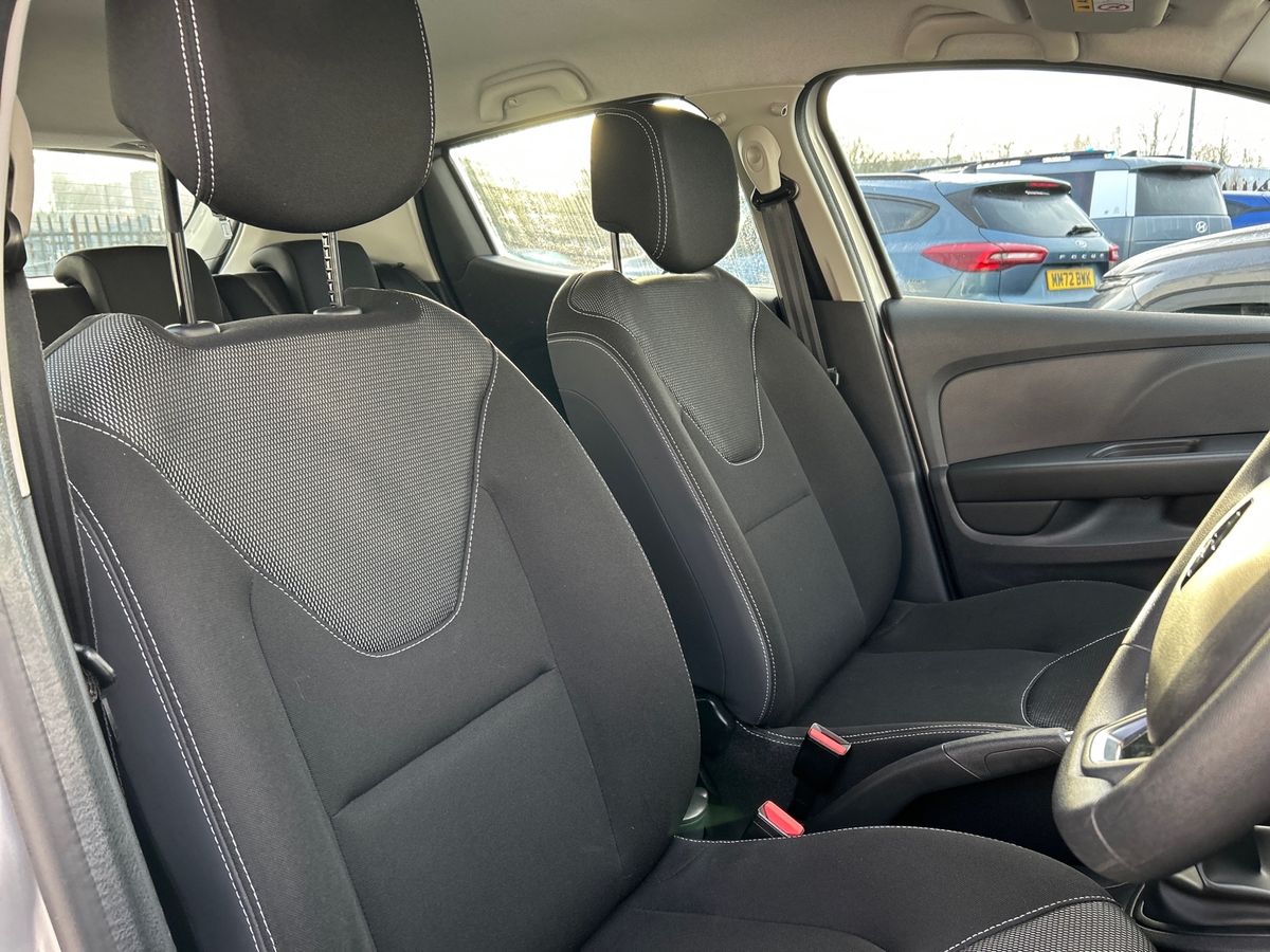 Used Renault Clio 2023 for sale - 76961564: Photo 18