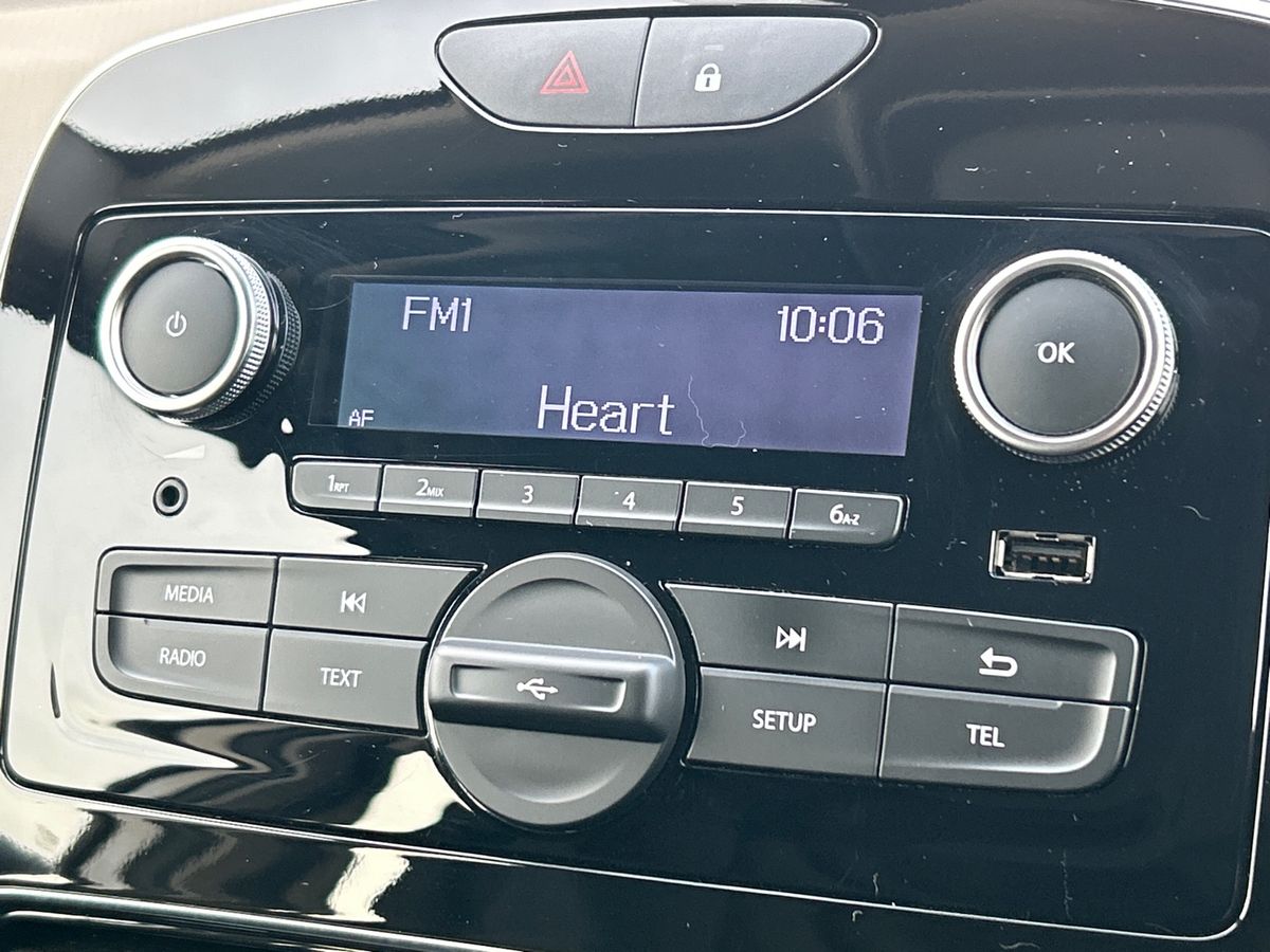 Used Renault Clio 2023 for sale - 76961564: Photo 30