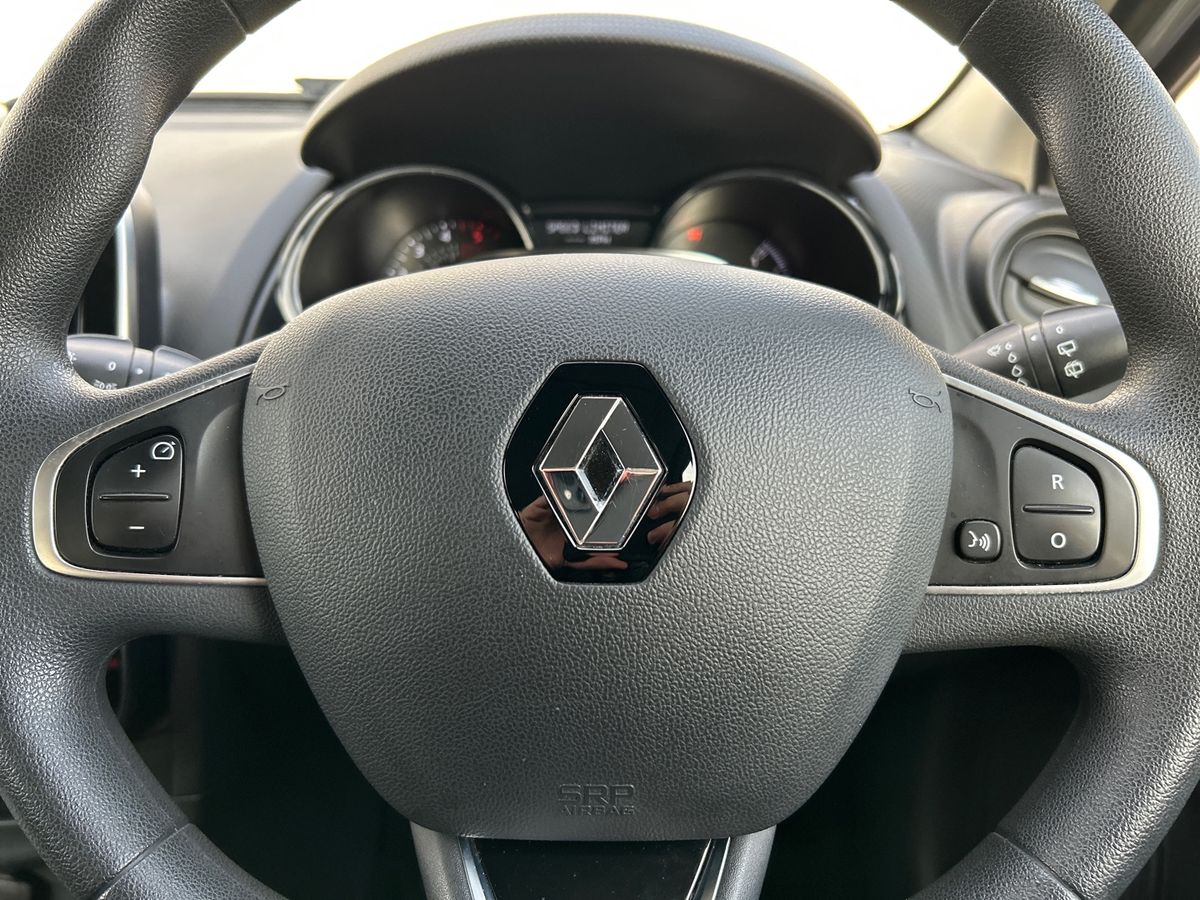 Used Renault Clio 2023 for sale - 76961564: Photo 41