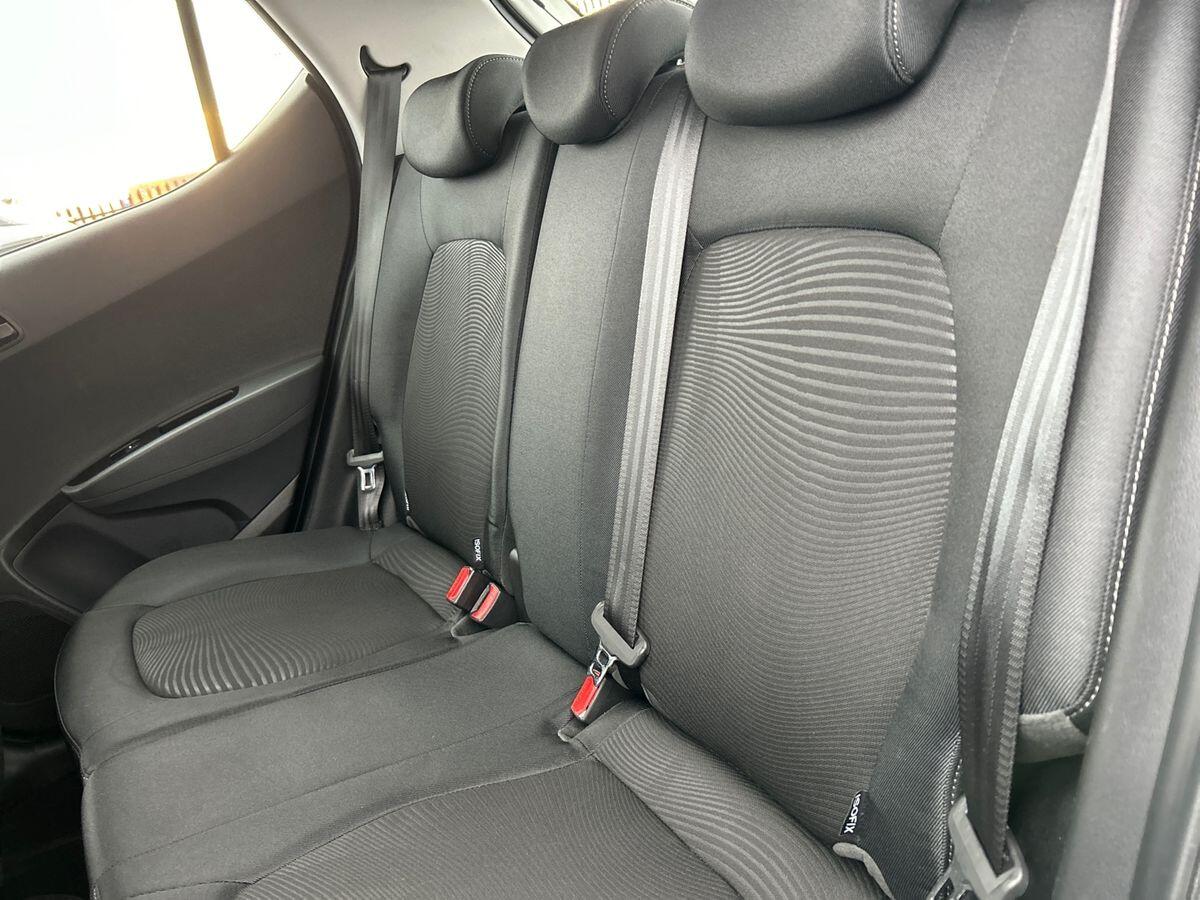 Used Hyundai i10 2019 for sale - 76617151: Photo 18