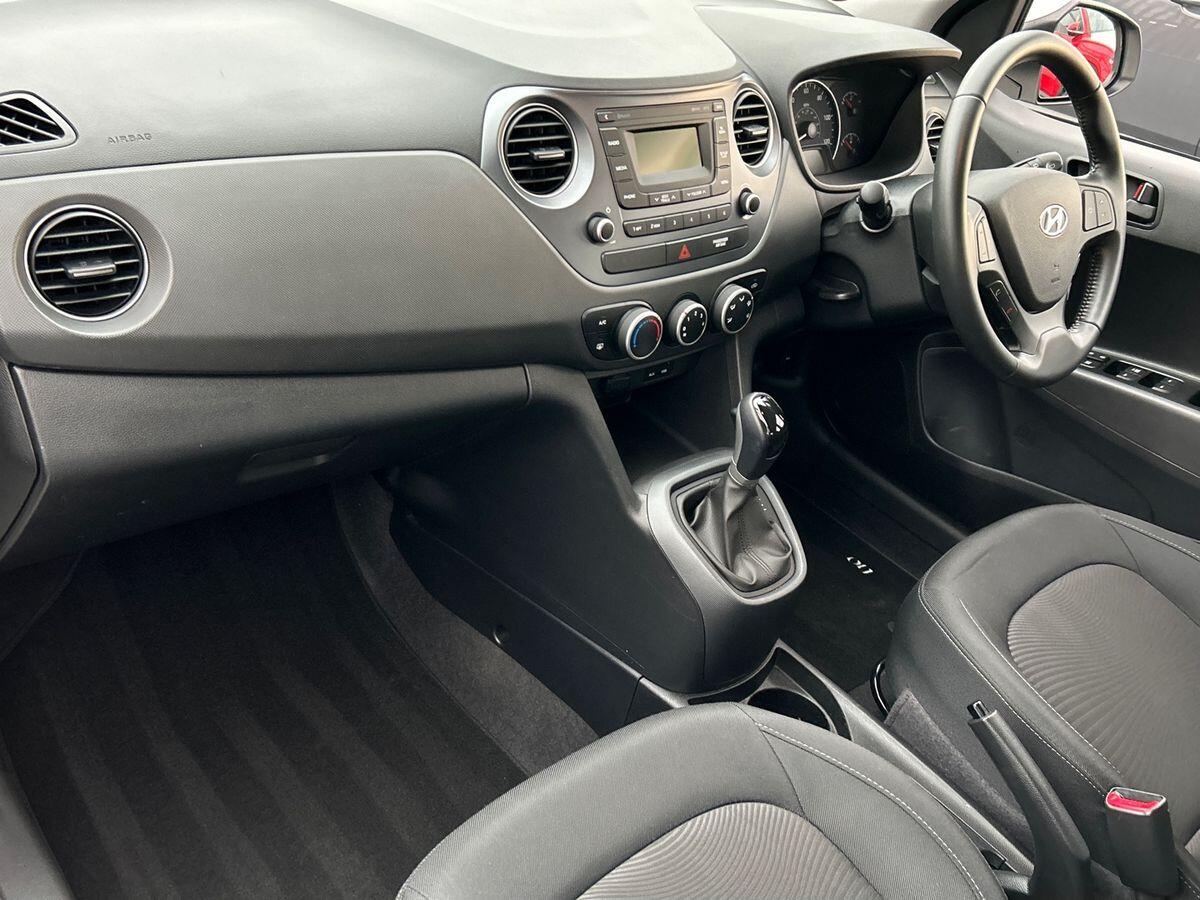 Used Hyundai i10 2019 for sale - 76617151: Photo 2