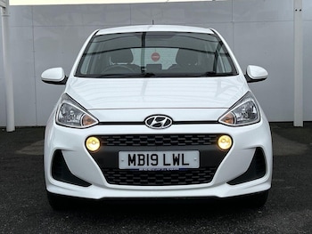 Used Hyundai i10 2019 for sale - 76617151: Photo