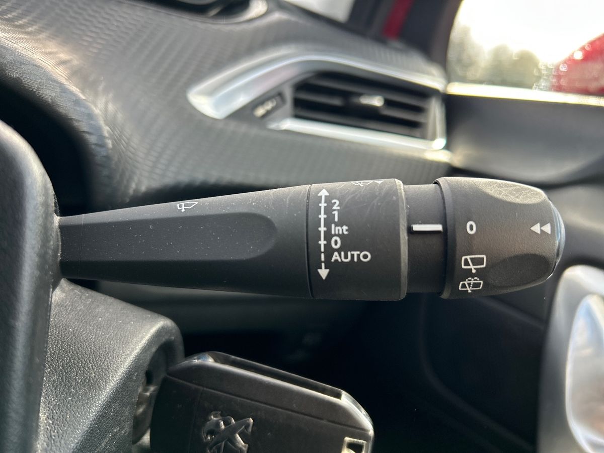 Used Peugeot 2008 2019 for sale - 77813701: Photo 29