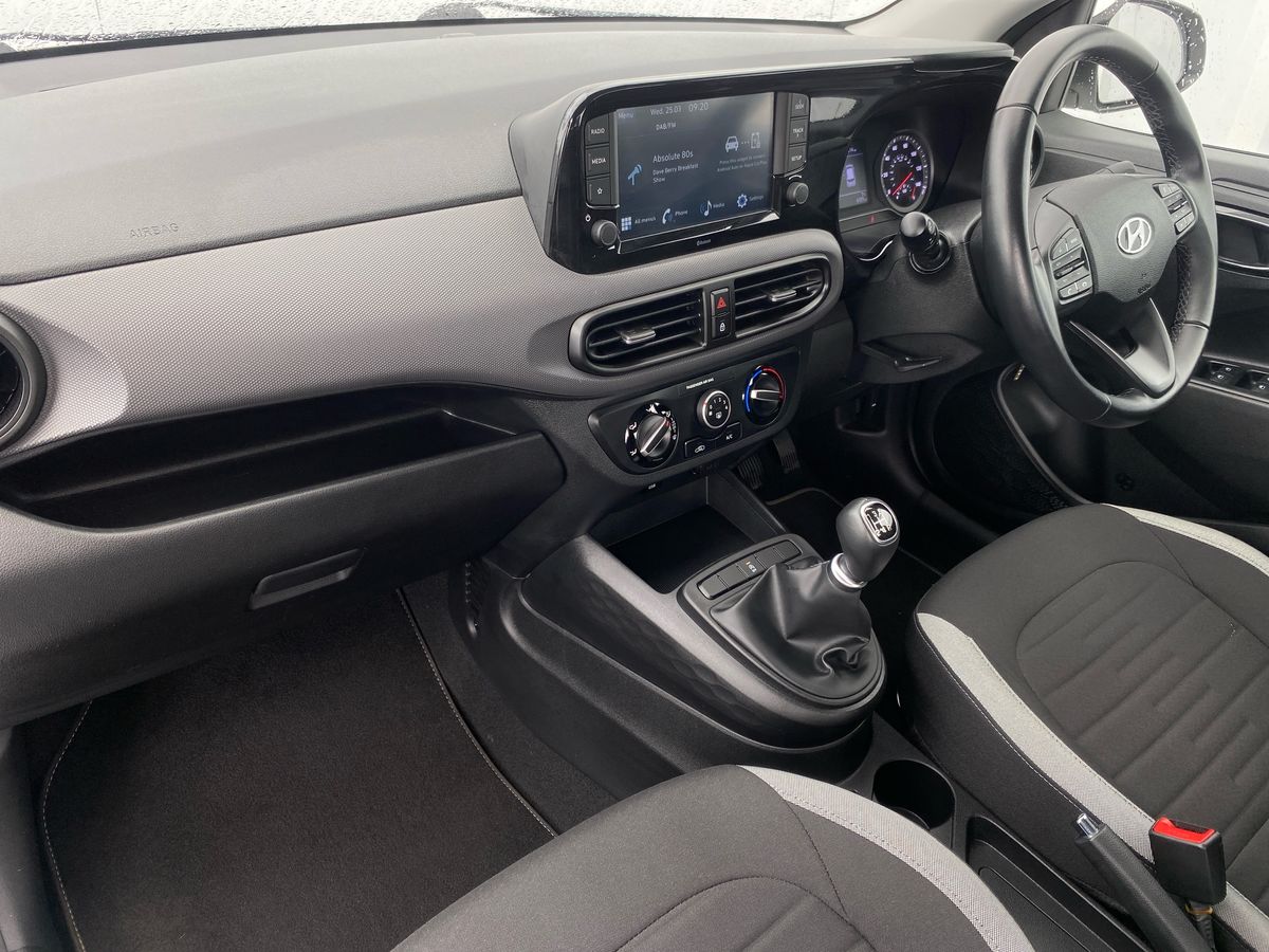 Used Hyundai i10 2022 for sale - 78012018: Photo 2