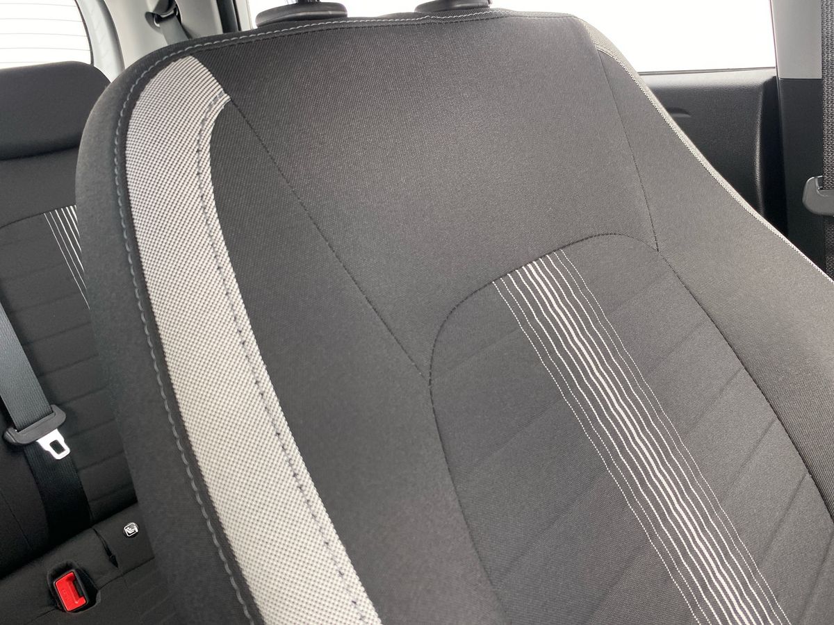 Used Hyundai i10 2022 for sale - 78012018: Photo 36