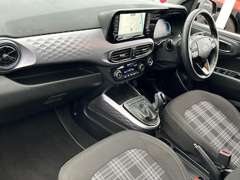 Used Hyundai i10 2024 for sale - 76171209: Photo 2