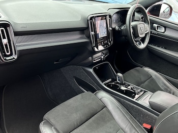 Used Volvo XC40 2022 for sale - 75969867: Photo