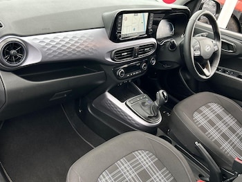 Used Hyundai i10 2024 for sale - 76617150: Photo