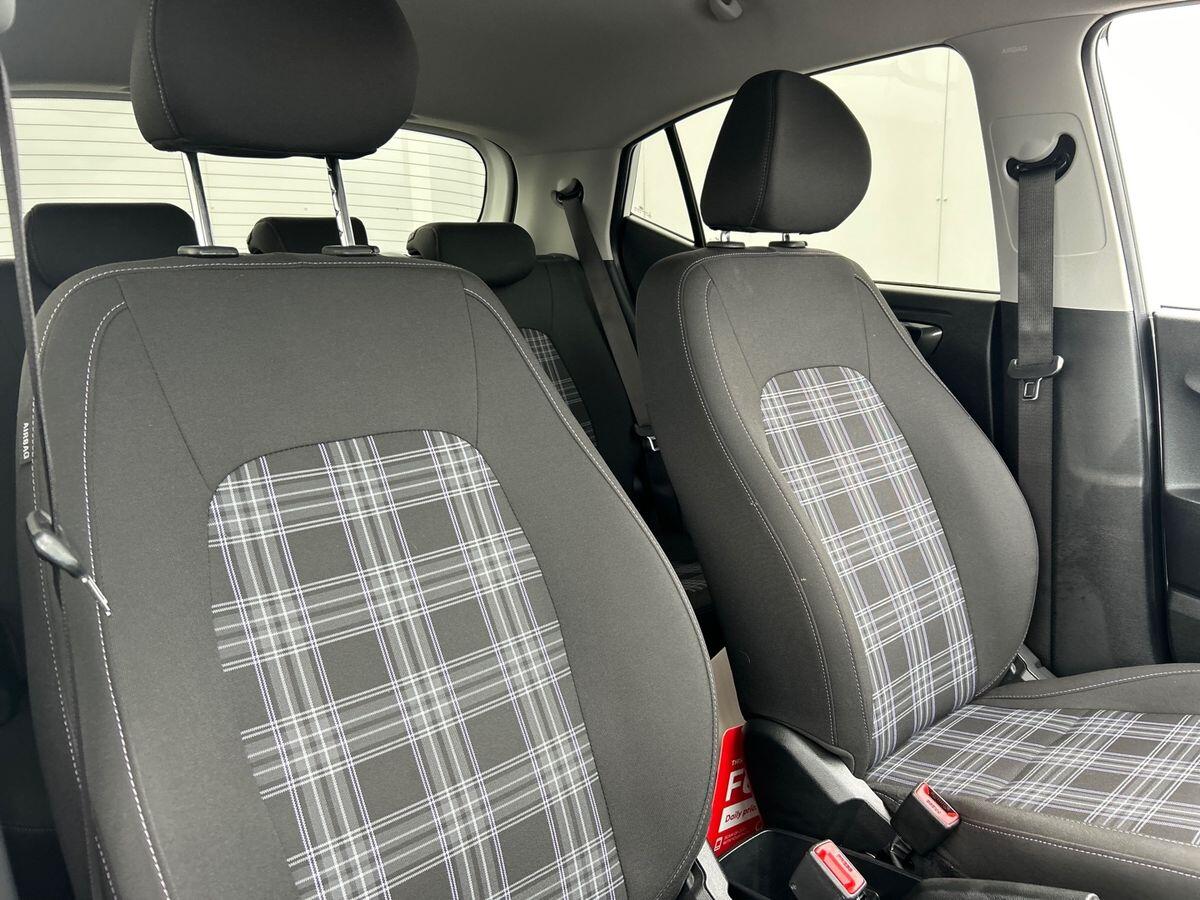 Used Hyundai i10 2024 for sale - 76090180: Photo 15