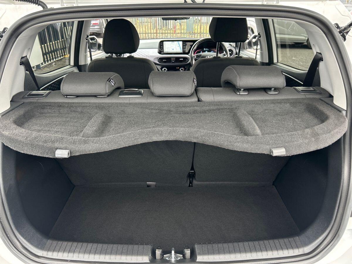 Used Hyundai i10 2024 for sale - 76090180: Photo 18