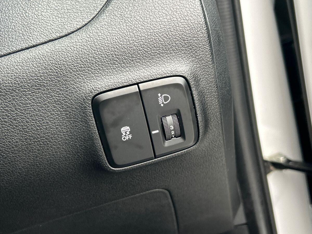 Used Hyundai i10 2024 for sale - 76090180: Photo 20