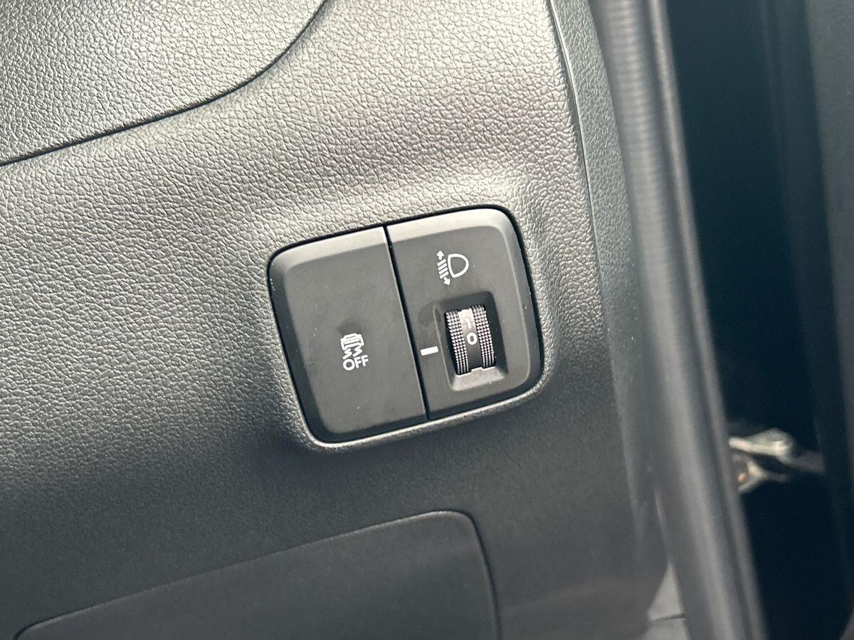 Used Hyundai i10 2024 for sale - 76090174: Photo 20