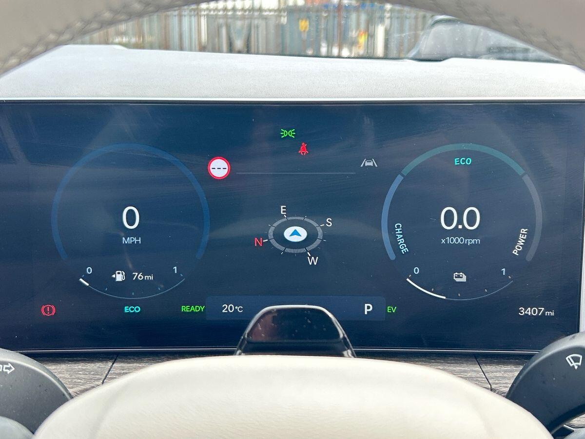 Used Hyundai Santa Fe 2025 for sale - 76300000: Photo 14