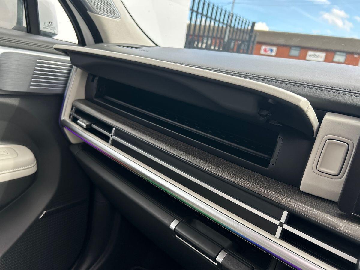 Used Hyundai Santa Fe 2025 for sale - 76300000: Photo 34