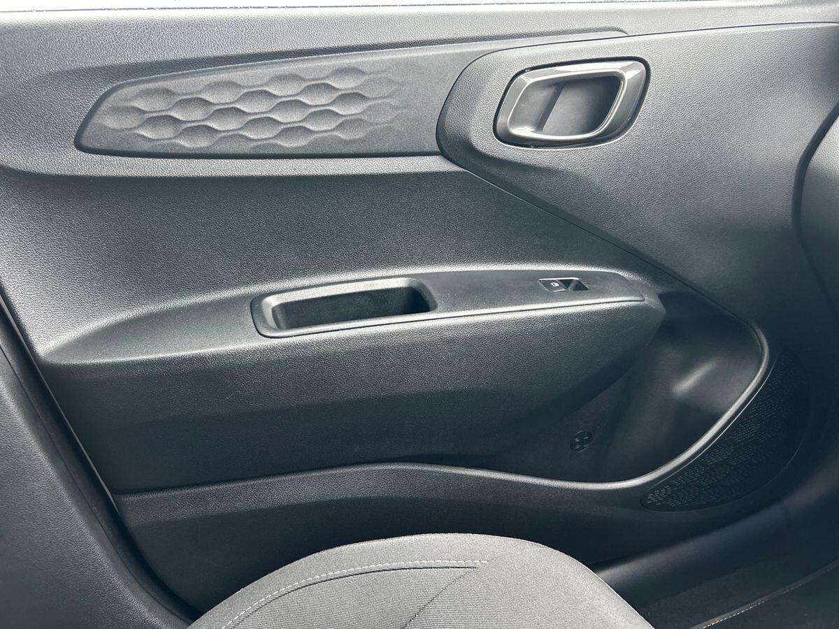 Used Hyundai i10 2025 for sale - 76774669: Photo 30