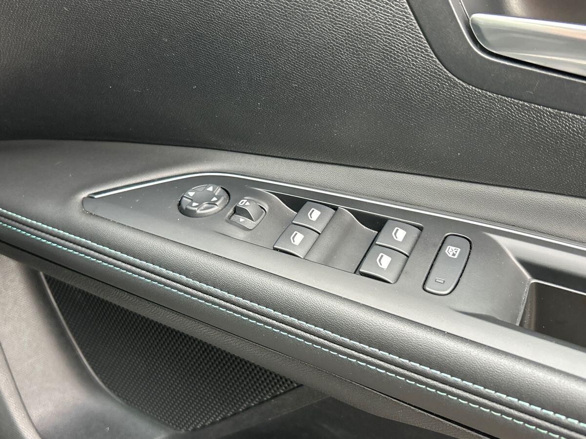 Used Peugeot 5008 2023 for sale - 76220123: Photo 19