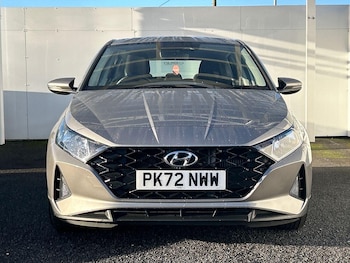 Used Hyundai i20 2022 for sale - 77011437: Photo