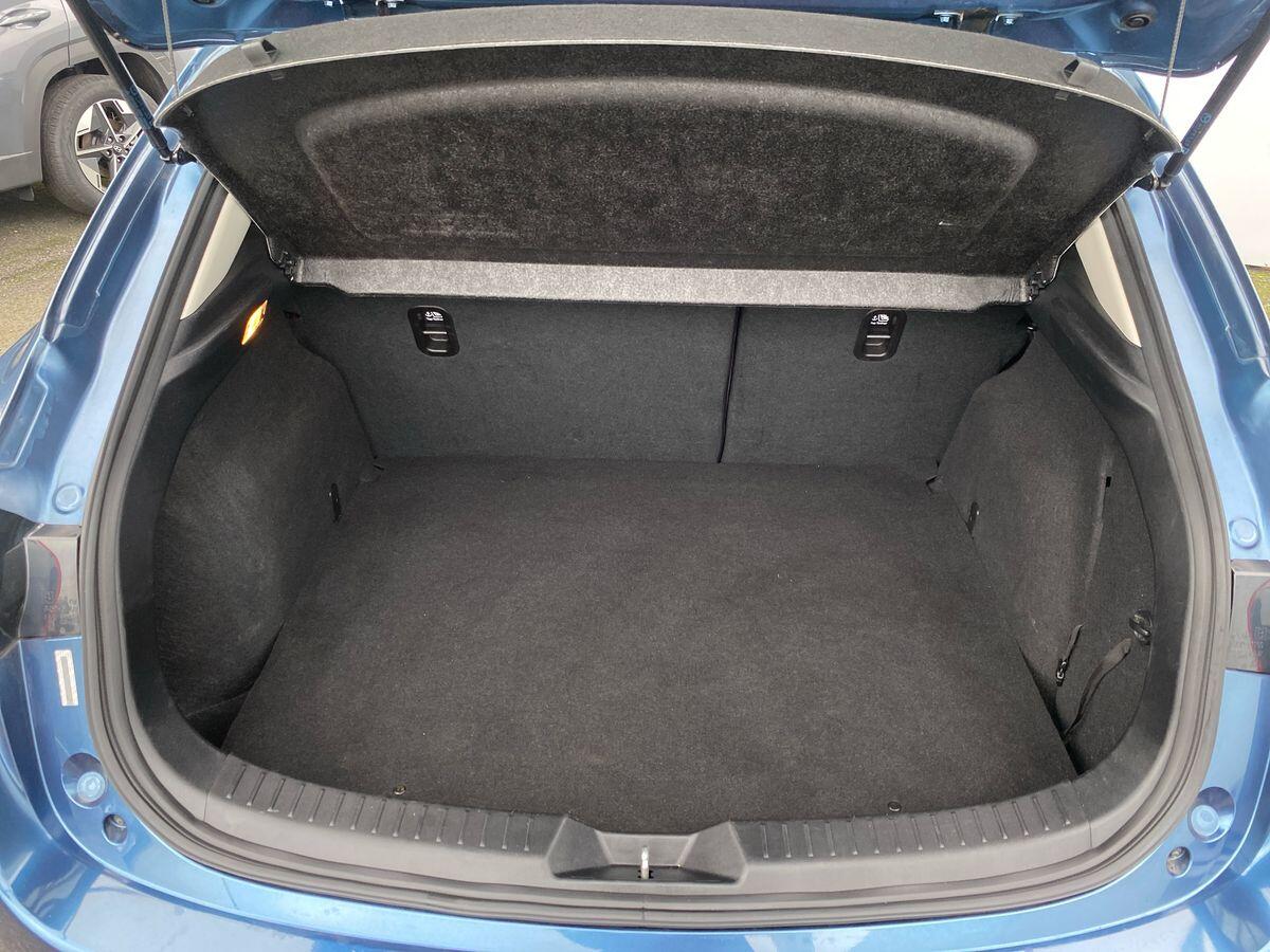 Used Mazda Mazda3 2018 for sale - 77730500: Photo 21