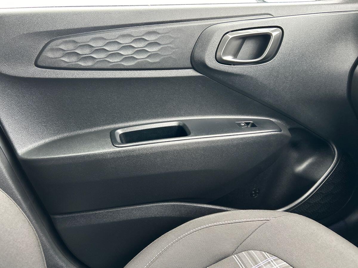 Used Hyundai i10 2024 for sale - 76171244: Photo 30