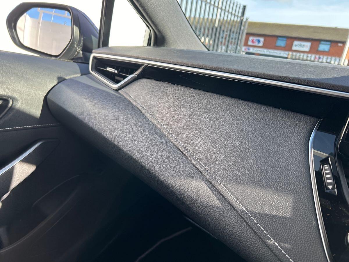 Used Toyota Corolla 2024 for sale - 76411701: Photo 30