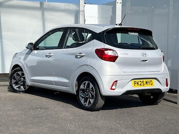 Used Hyundai i10 2025 for sale - 77053049: Photo