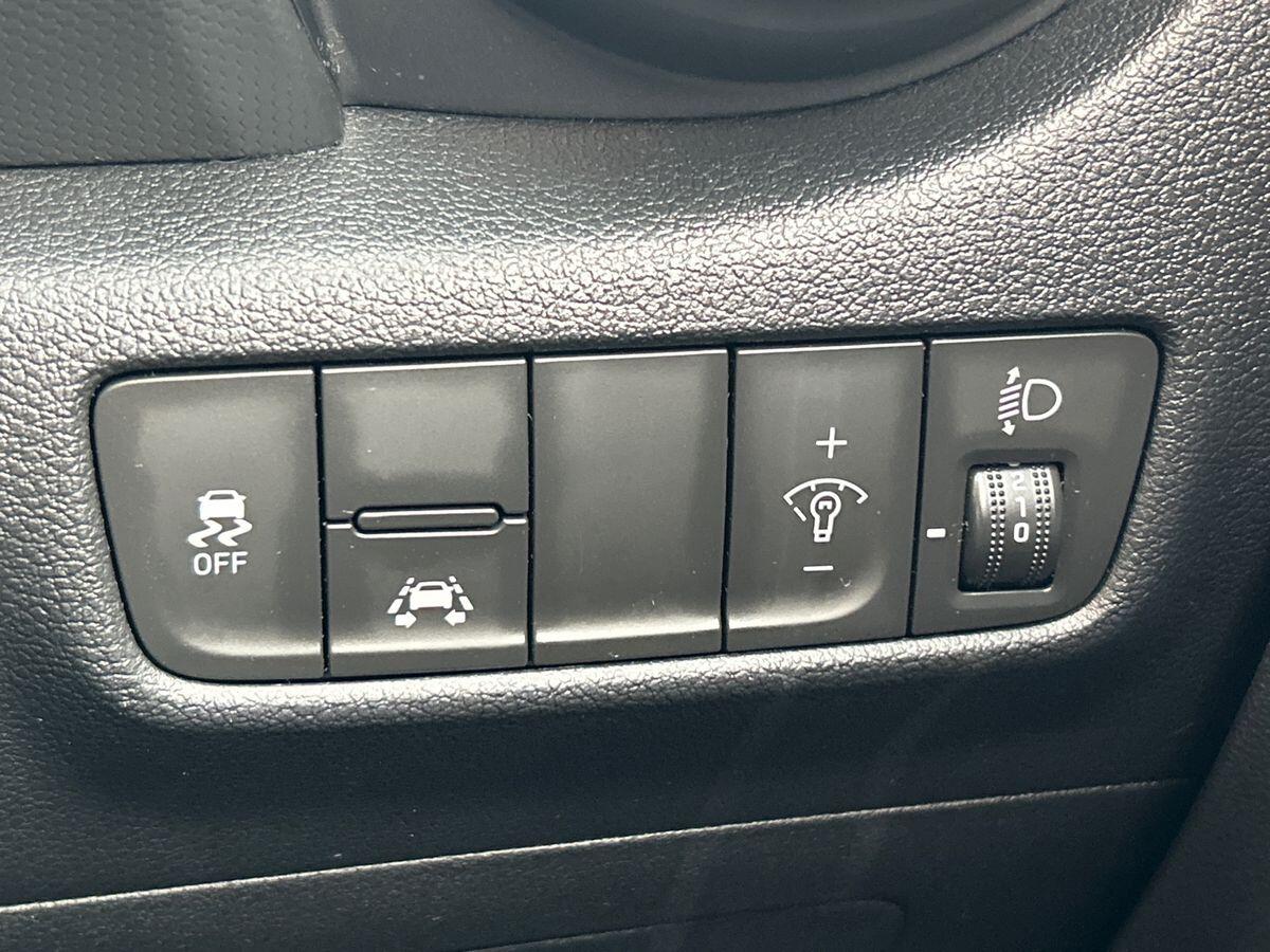 Used Hyundai KONA 2018 for sale - 77973444: Photo 36